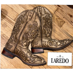 Laredo Western Floral Embroidered Gold Stud Leather Cowboy Boot SquareToe size 7